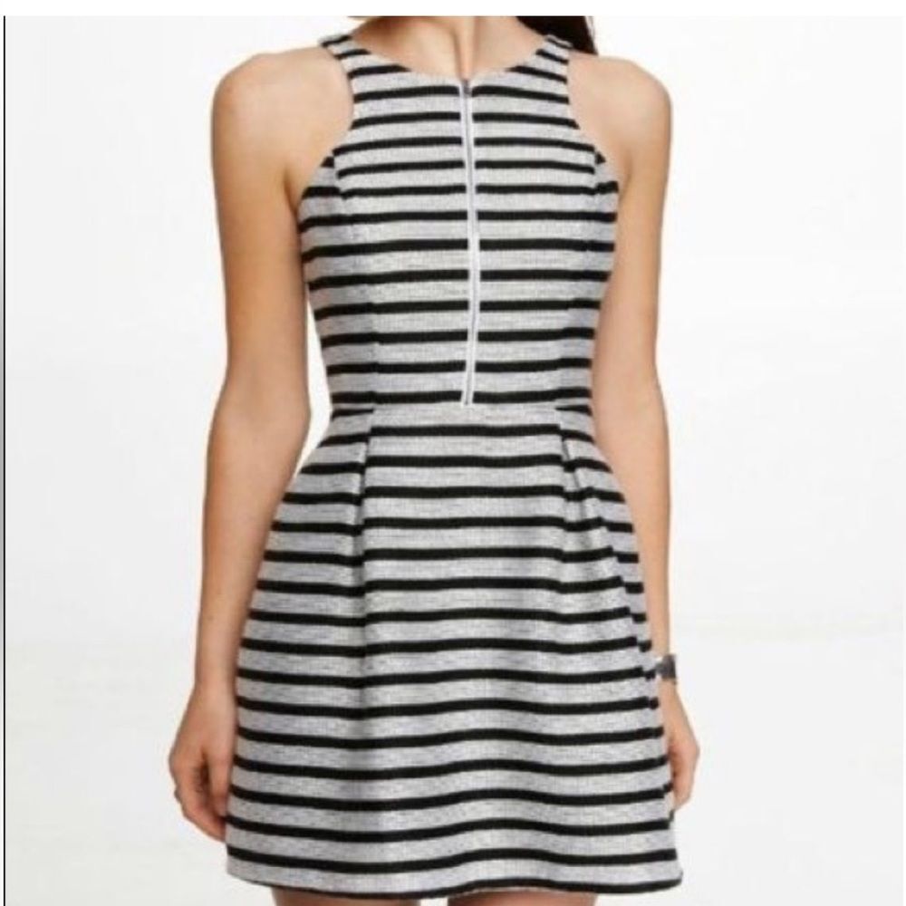 EXPRESS Tweed Black & White Cream Stripe Party Dress Pockets Women Sz 2